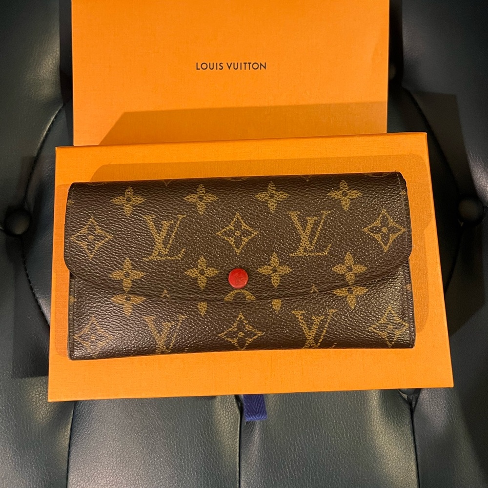 Pre loved Louis Vuitton Emilie Wallet Monogram Rouge